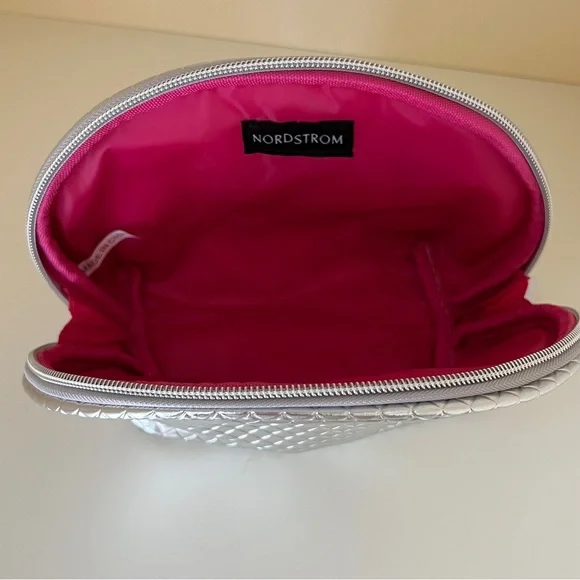 Cosmetic Pouch - Picture 11 of 16